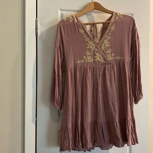 Size small floral mini dress. Mauve. In loom brand